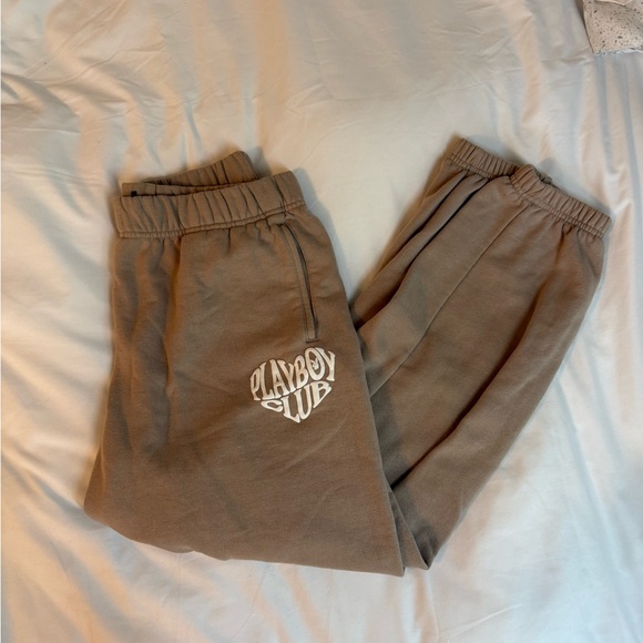 PLAYBOY Pants - Women M PLAYBOY brown Jogger sweatpants with Elastic Cuffs and pockets: skater